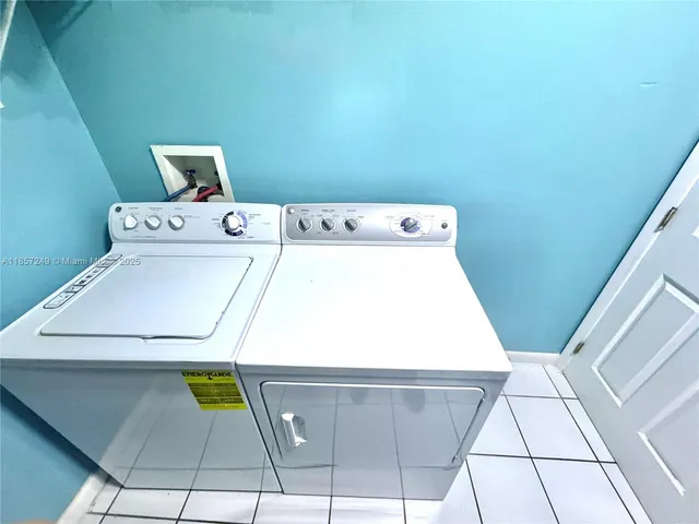 a view of kitchen and bathroom