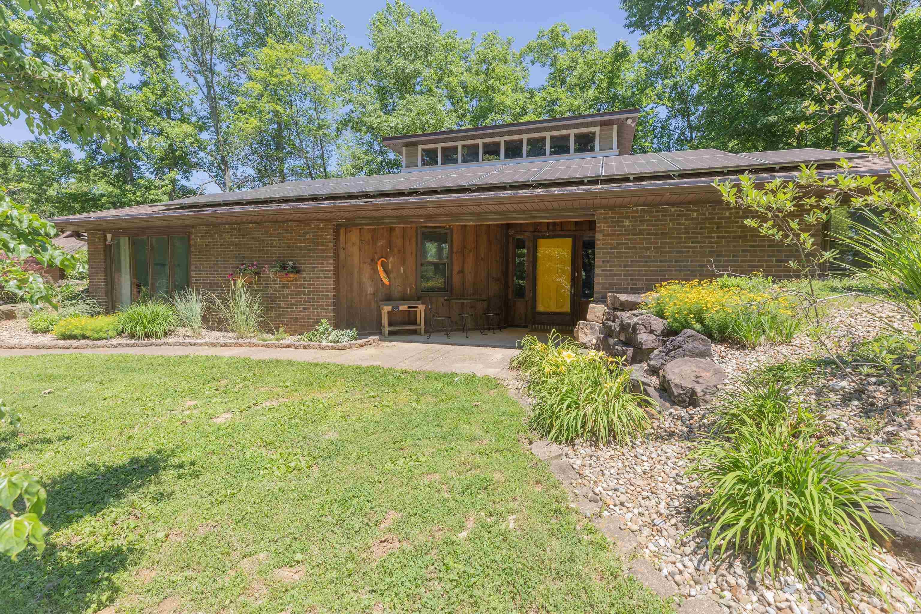 6214 Overpass Road Mount Vernon, IN 47620 - Photo 4 of 43
