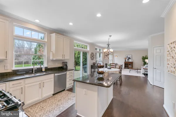 $900,000 | 24209 Hailey Drive, Damascus, MD 20872