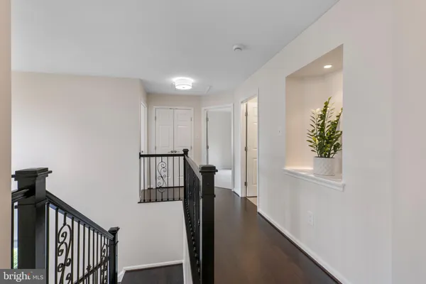 $900,000 | 24209 Hailey Drive, Damascus, MD 20872