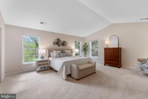 $900,000 | 24209 Hailey Drive, Damascus, MD 20872