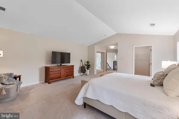 $900,000 | 24209 Hailey Drive, Damascus, MD 20872