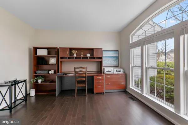 $900,000 | 24209 Hailey Drive, Damascus, MD 20872