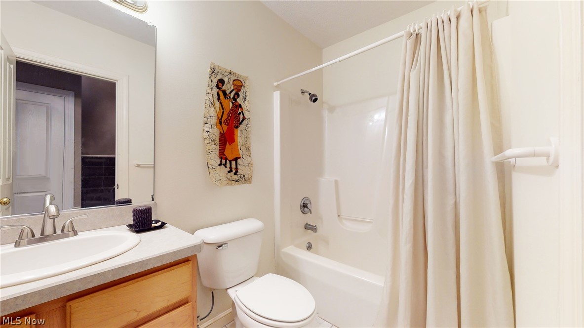 6962 Mill Road, Unit 2 Brecksville, OH 44141 - Photo 29 of 29 lower level bedroom ensuite bath