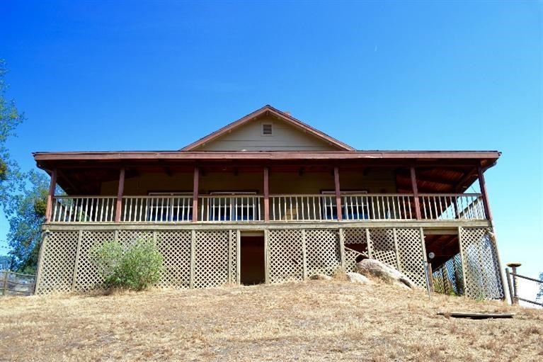 30400 Fox Ridge Court Tehachapi, CA 93561 - Photo 10 of 69 Gallery Image 10