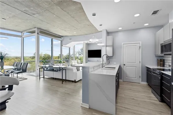 $539,000 | 3300 Windy Ridge Parkway Southeast, Unit 502, Atlanta, GA 30339