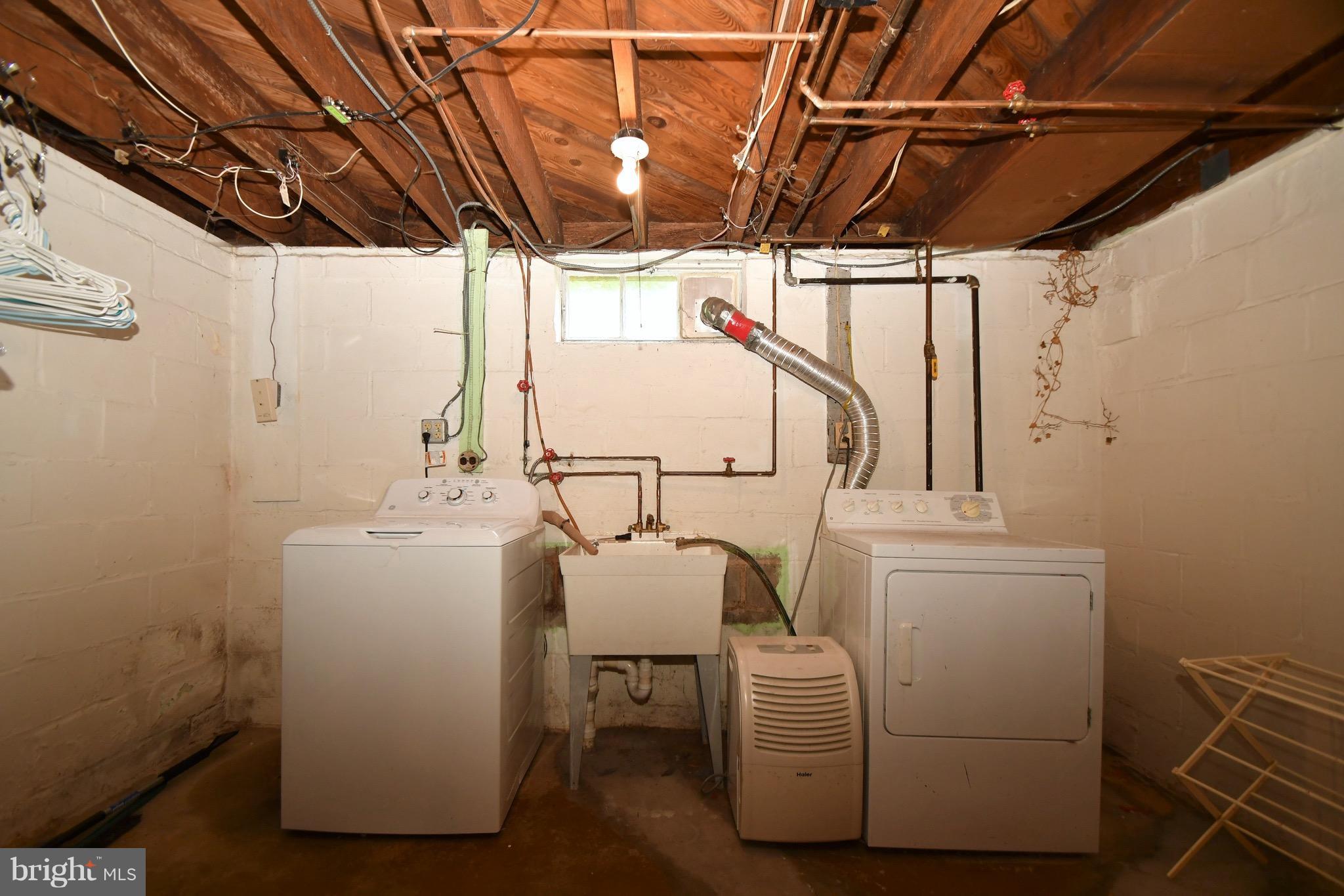 1202 Overbrook Road Baltimore, MD 21239 - Photo 18 of 23 Basement