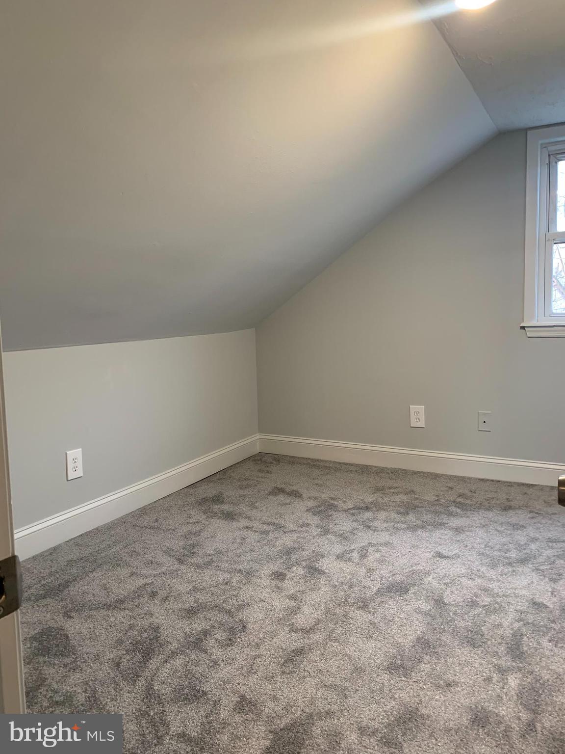 969 Woodlynn Road Baltimore, MD 21221 - Photo 8 of 33