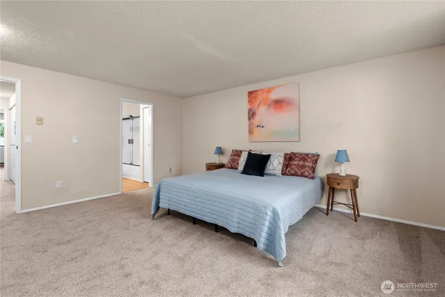 $329,000 | 690 Northwest Atalanta Way, Unit B9, Oak Harbor, WA 98277
