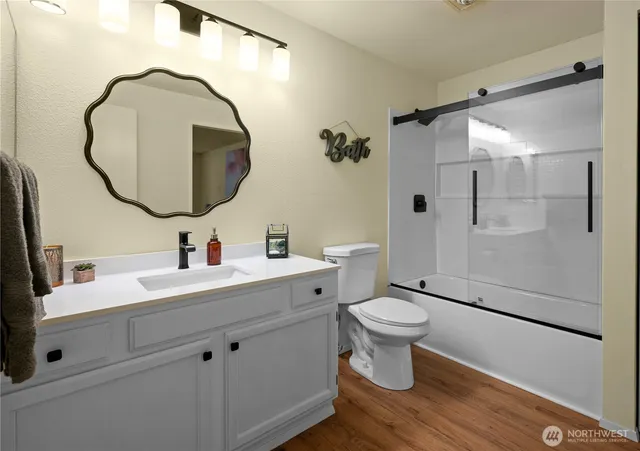 $329,000 | 690 Northwest Atalanta Way, Unit B9, Oak Harbor, WA 98277