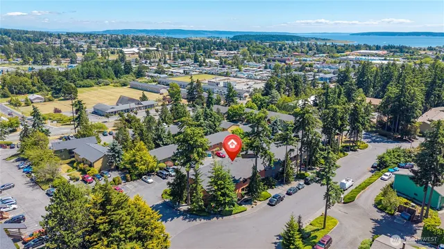 $329,000 | 690 Northwest Atalanta Way, Unit B9, Oak Harbor, WA 98277