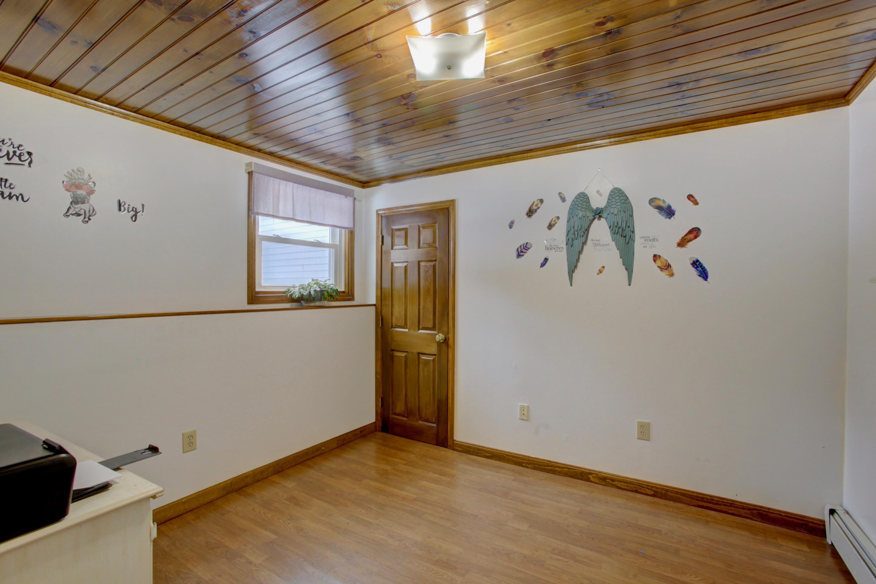 6 Hayden Brook Road Raymond, ME 04071 - Photo 22 of 31 36