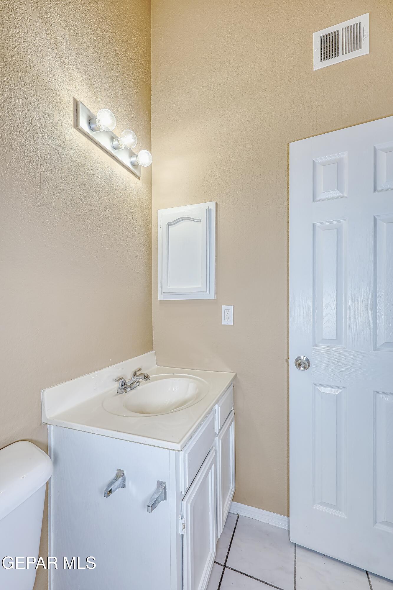 11649 Great Spirit Circle El Paso, TX 79936 - Photo 32 of 46 IMG_1156_HDR