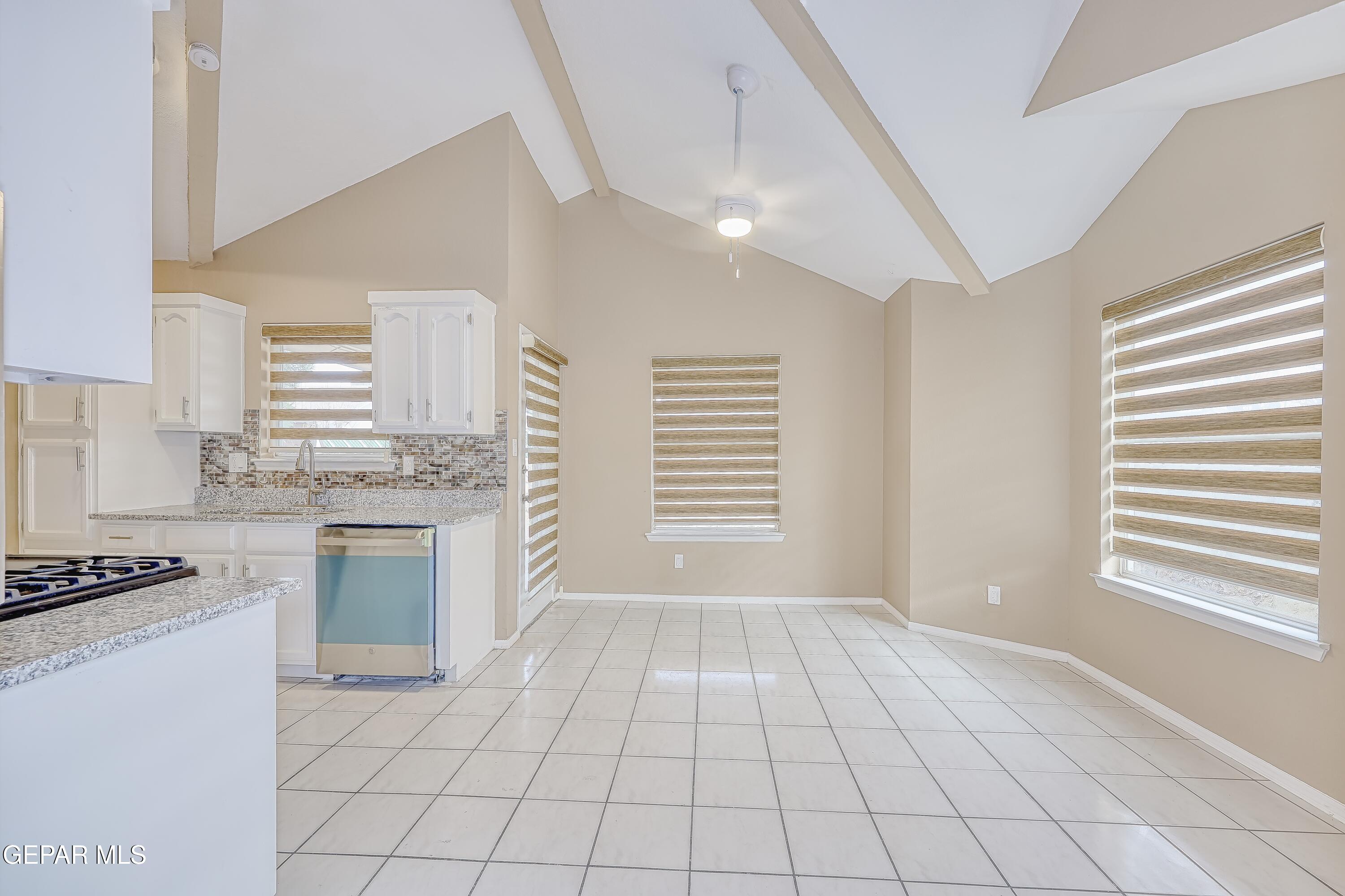 11649 Great Spirit Circle El Paso, TX 79936 - Photo 7 of 46 IMG_1021_HDR