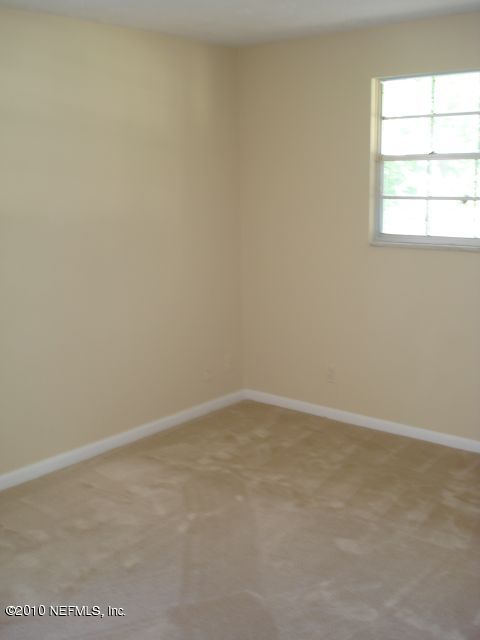 4726 Silver Ridge Drive Jacksonville, FL 32207 - Photo 11 of 16 Bedroom 3