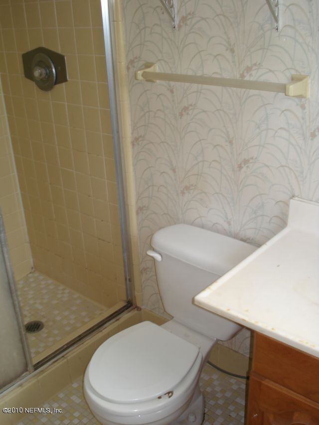4726 Silver Ridge Drive Jacksonville, FL 32207 - Photo 14 of 16 Master Bathroom