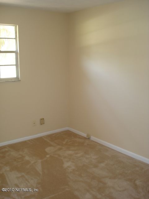 4726 Silver Ridge Drive Jacksonville, FL 32207 - Photo 10 of 16 Bedroom 2