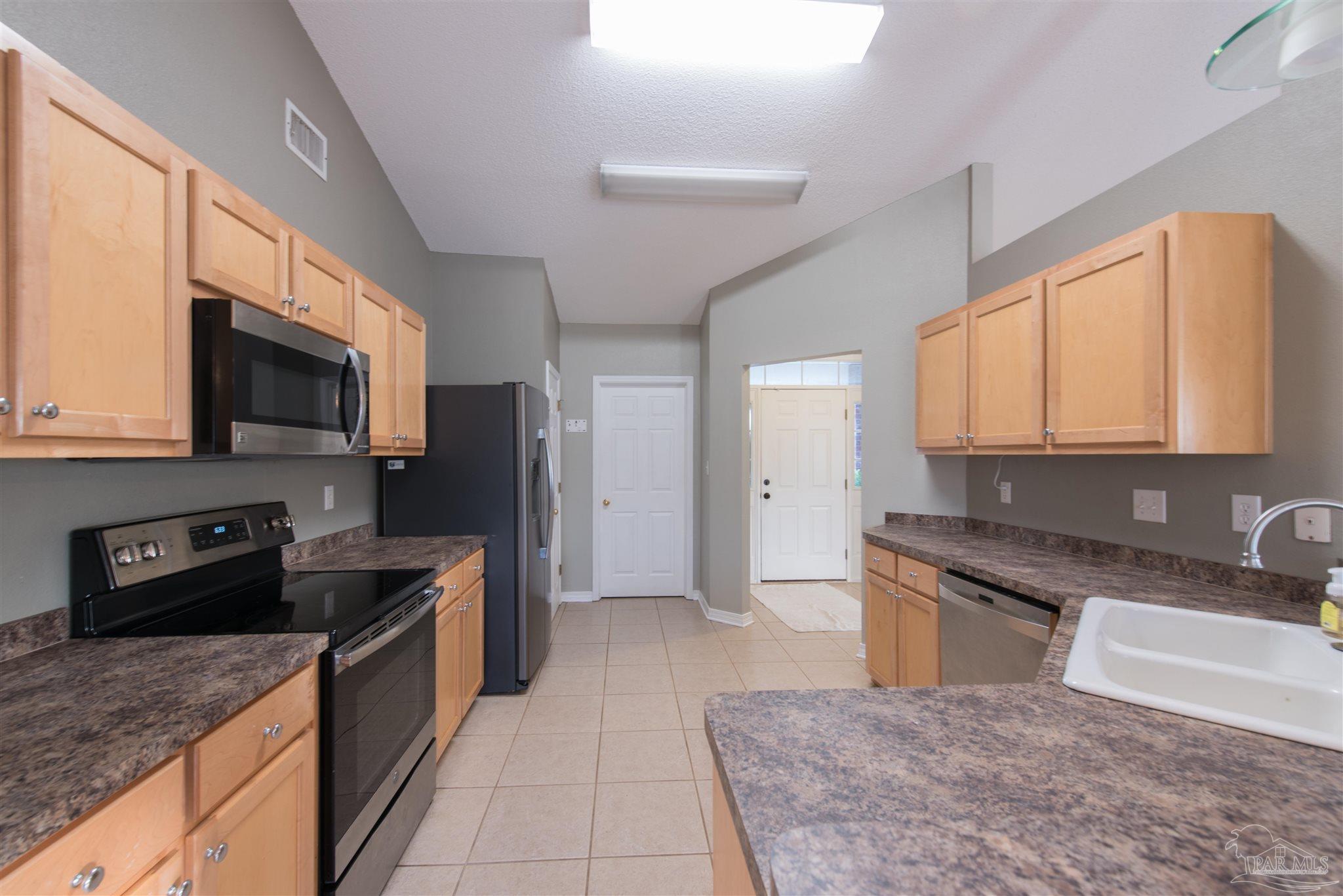 3638 Berrypatch Lane Milton, FL 32571 - Photo 15 of 28