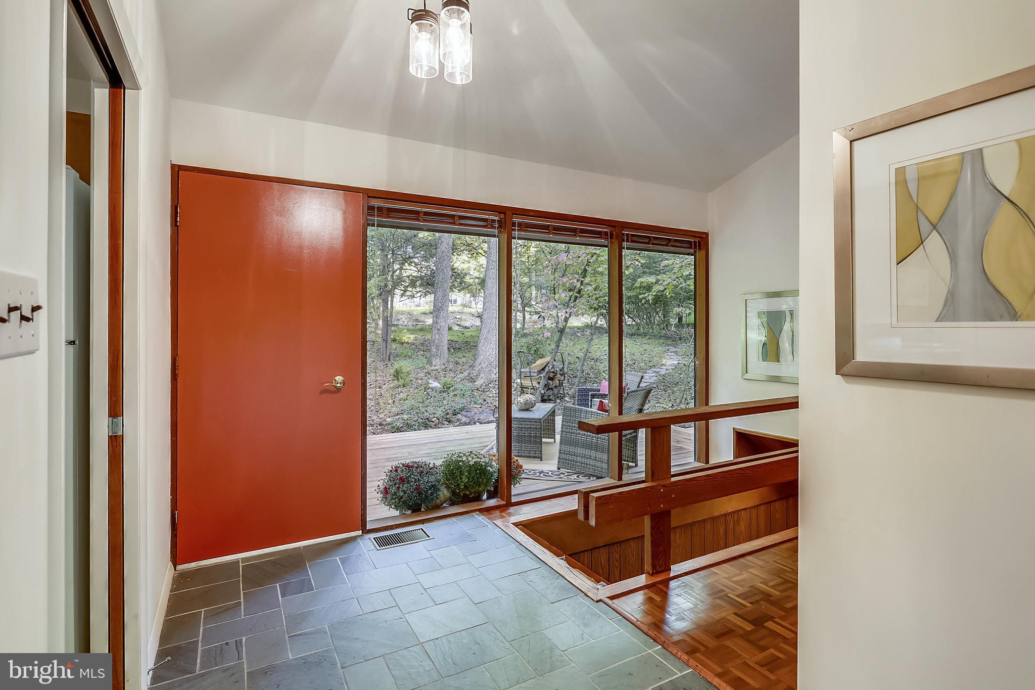 10108 Bevern Lane Potomac, MD 20854 - Photo 2 of 47 Foyer