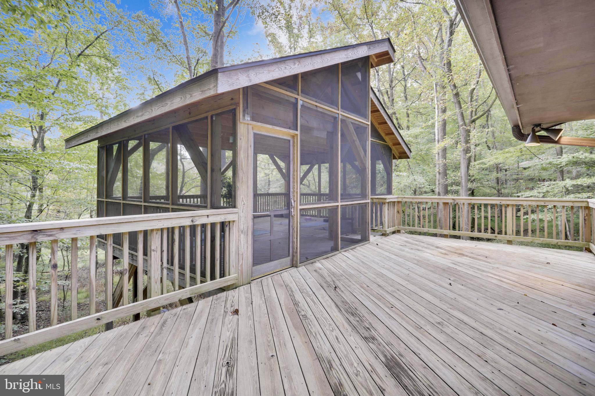 10108 Bevern Lane Potomac, MD 20854 - Photo 22 of 47 Screened-in Porch