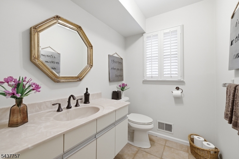 863 Papen Road Bridgewater, NJ 08807 - Photo 17 of 39