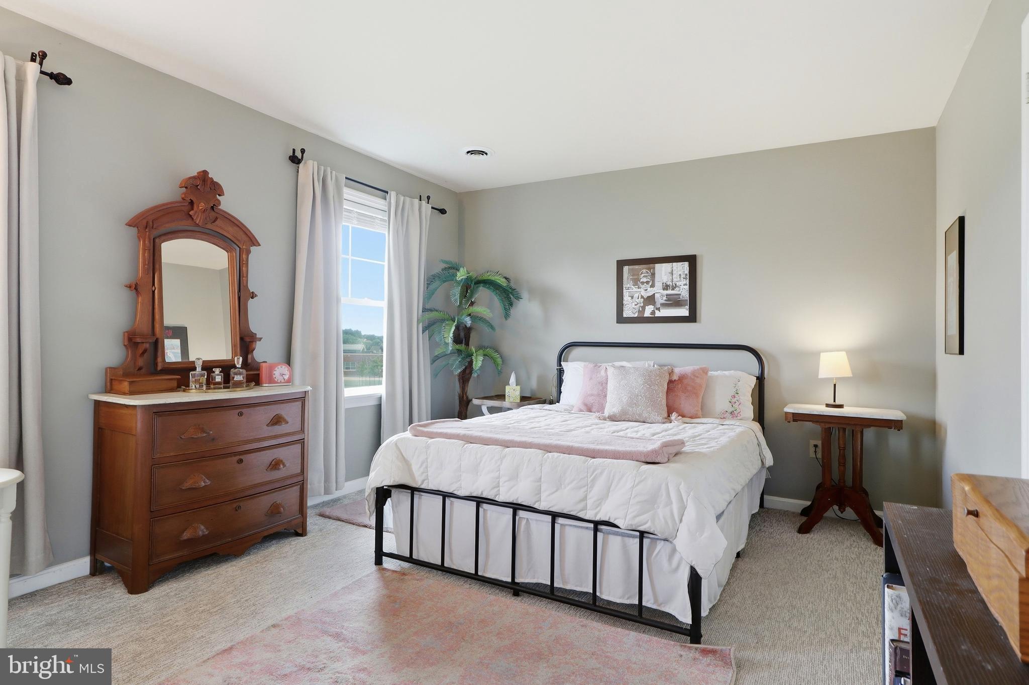 1739 Pioneer Road Lancaster, PA 17602 - Photo 24 of 55