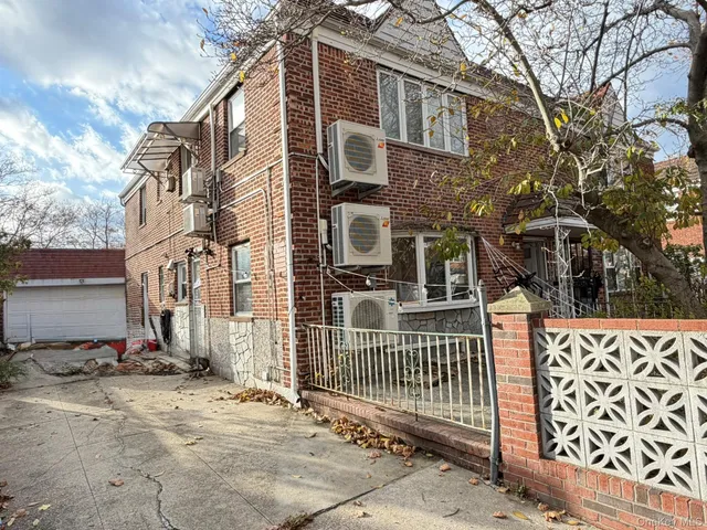 $1,298,000 | 73-60 198th Street | Fresh Meadows