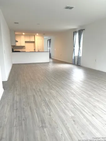 $1,735 | 10523 Padron Bend, San Antonio, TX 78224