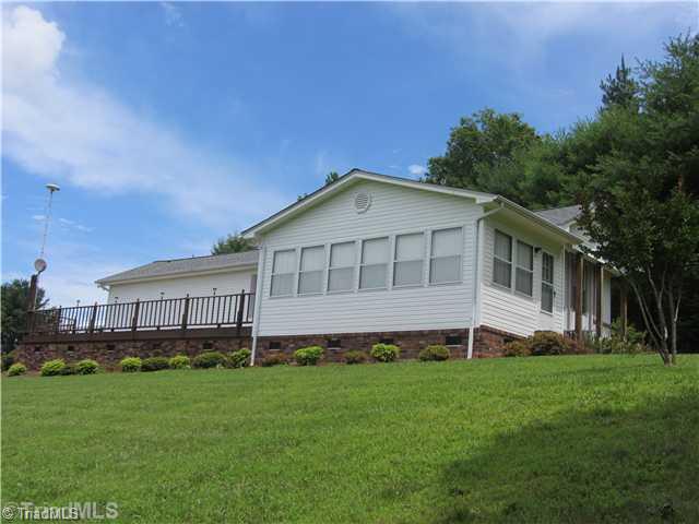 1210 Golf Trail Road Pine Hall, NC 27042 - Photo 4 of 7 Exterior Front.