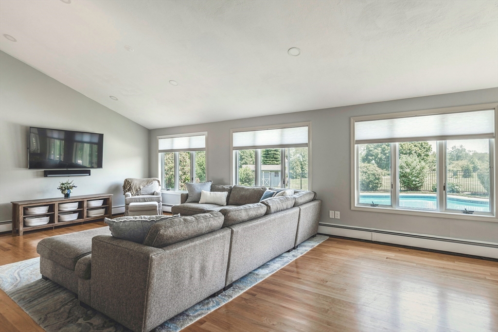 6 Sagamore Road Ipswich, MA 01938 - Photo 9 of 40