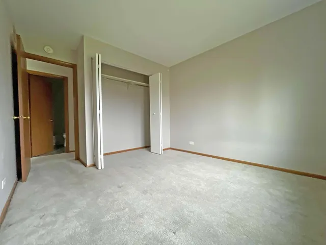 $1,995 | 328 Mulberry Court, Unit A2, Bartlett, IL 60103