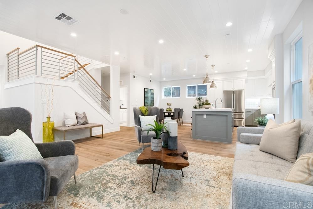 132 West Jason Street Encinitas, CA 92024 - Photo 4 of 25