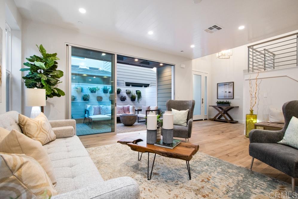 132 West Jason Street Encinitas, CA 92024 - Photo 9 of 25