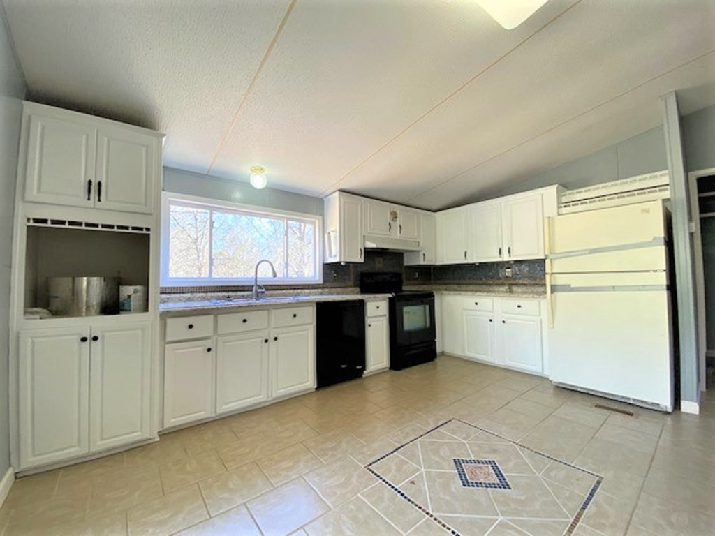 944 Airport Road Johnston, SC 29832 - Photo 8 of 29