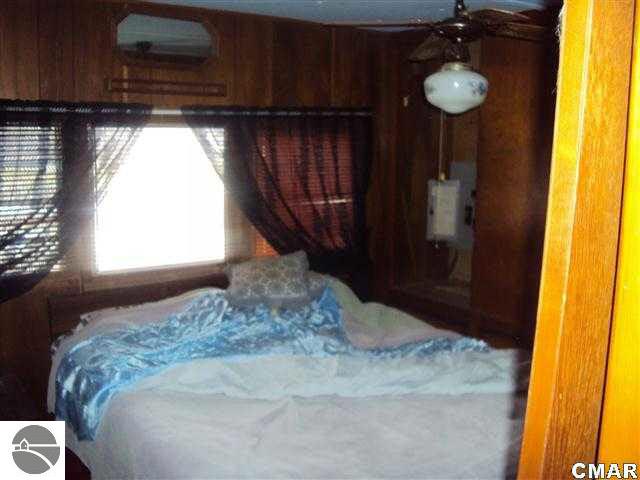 6830 East Airport Road Mount Pleasant, MI 48858 - Photo 11 of 14 1766795-10.JPG
