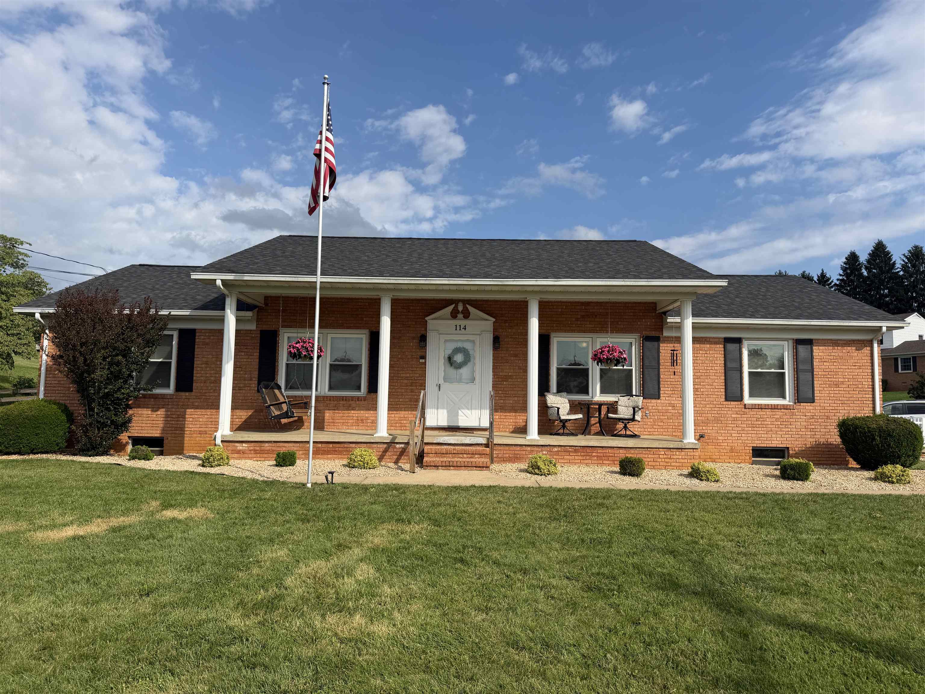 114 Old White Bridge Road Waynesboro, VA 22980 - Photo 4 of 41
