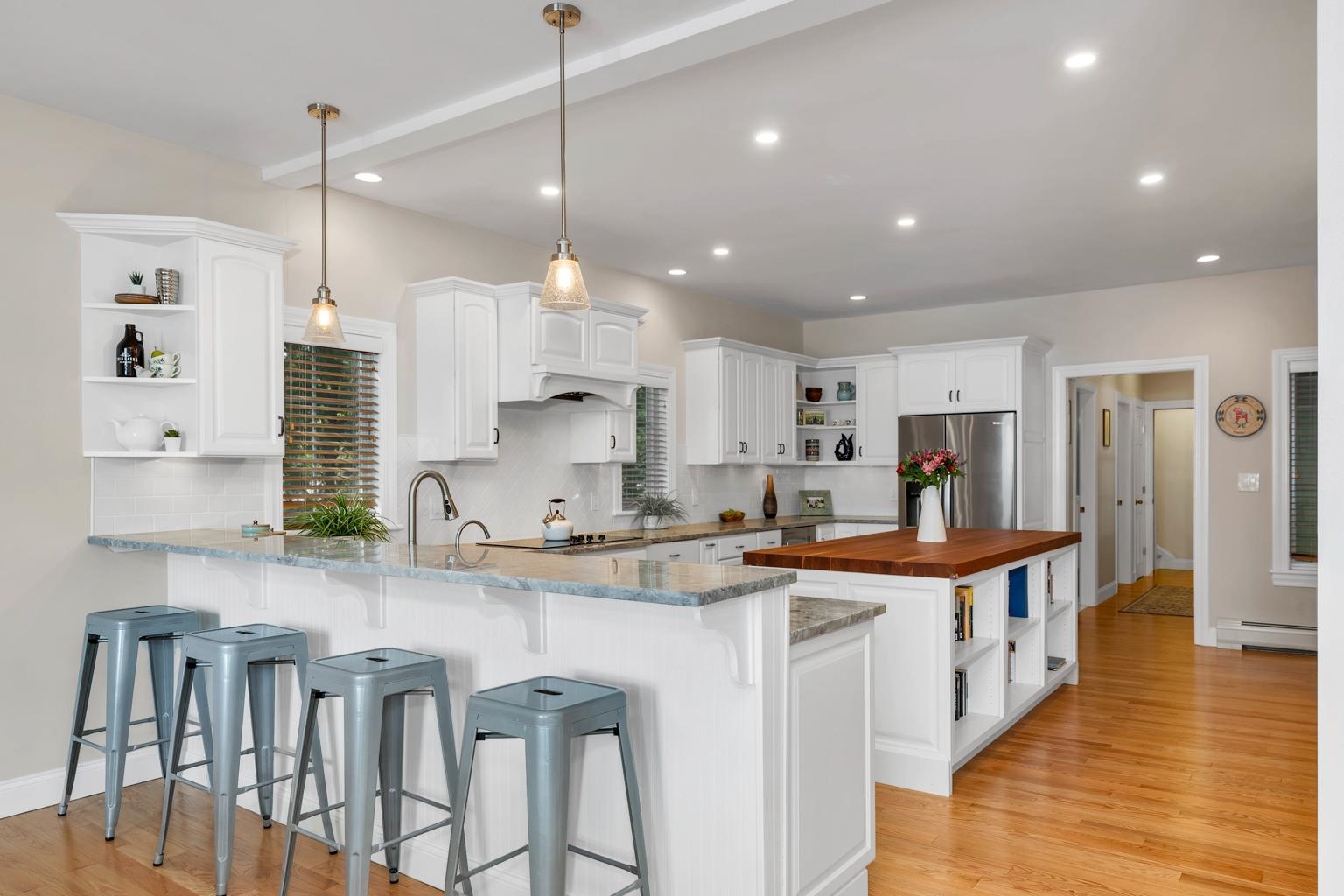 113 Dockham Shore Road Gilford, NH 03249 - Photo 7 of 60