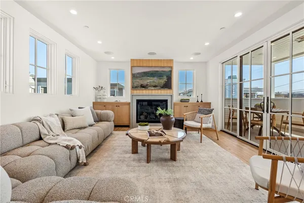 $3,995,000 | 321 Homer Place, Manhattan Beach, CA 90266