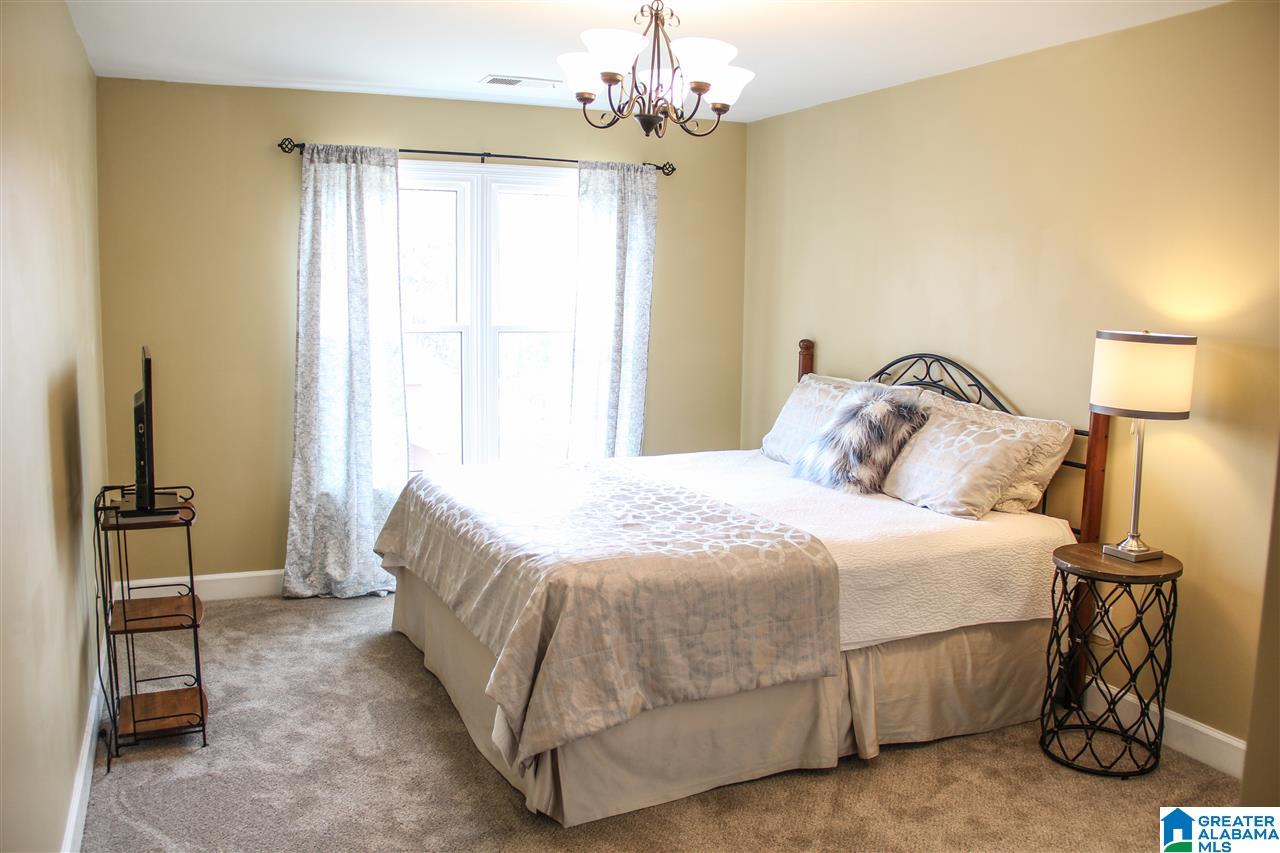 5325 Hickory Trace Birmingham, AL 35244 - Photo 18 of 37