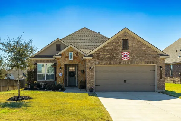 $340,000 | 2001 Vineyard Pass, Brenham, TX 77833