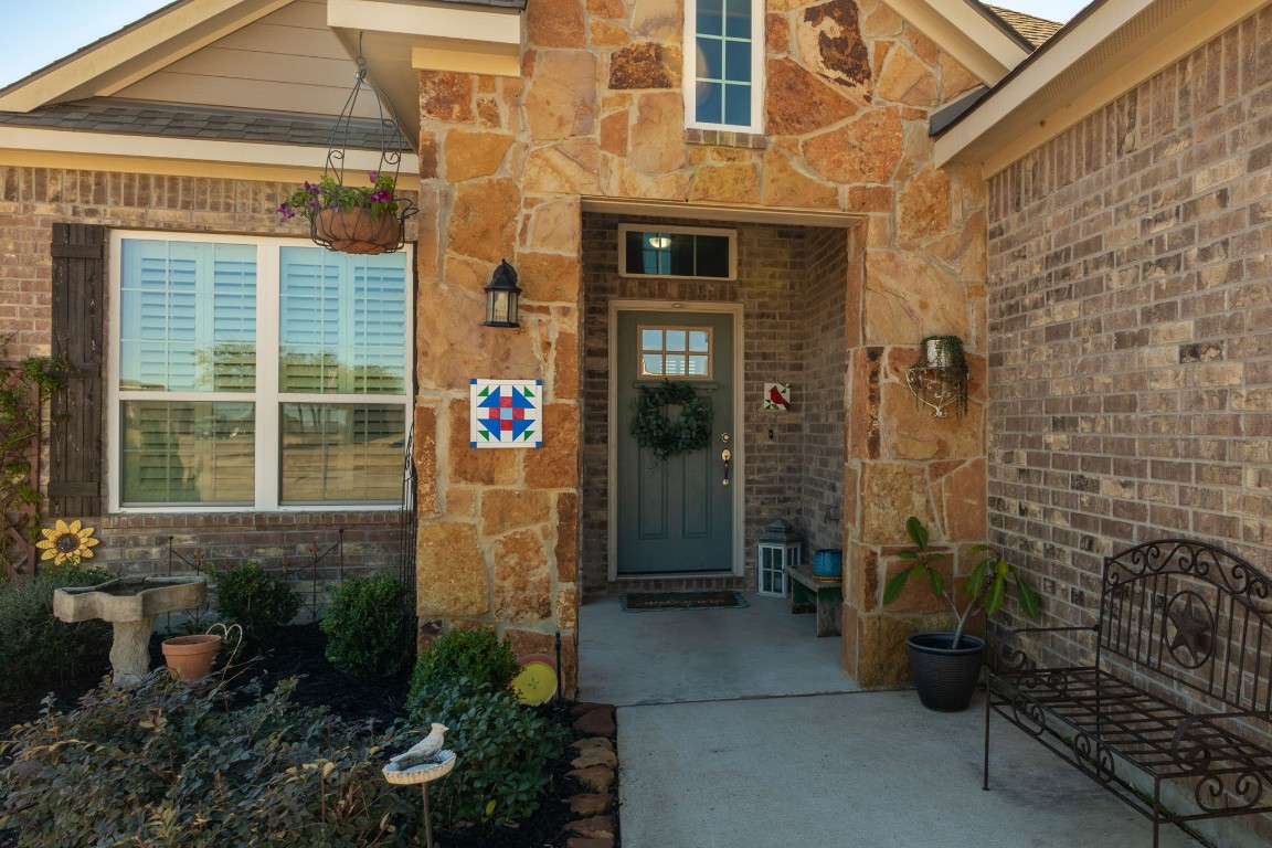 2001 Vineyard Pass Brenham, TX 77833 - Photo 2 of 48