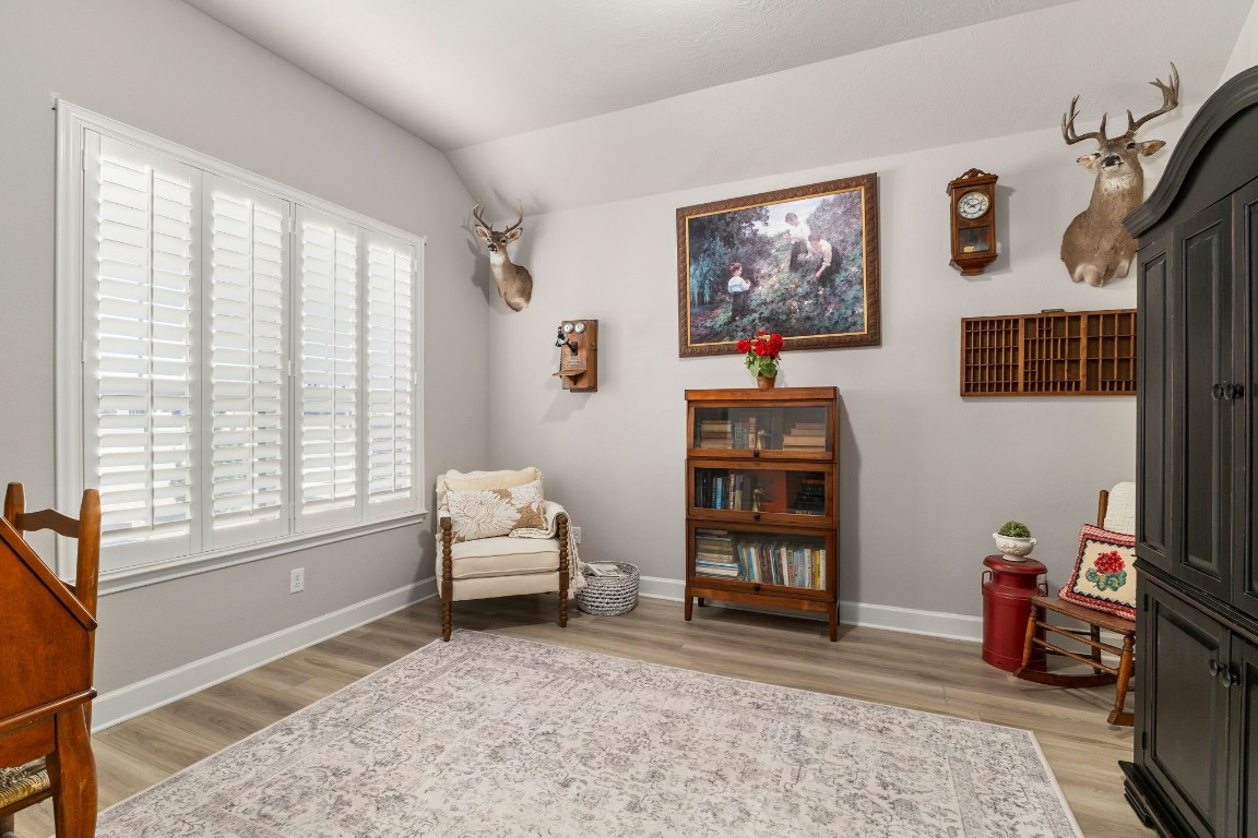 2001 Vineyard Pass Brenham, TX 77833 - Photo 4 of 48