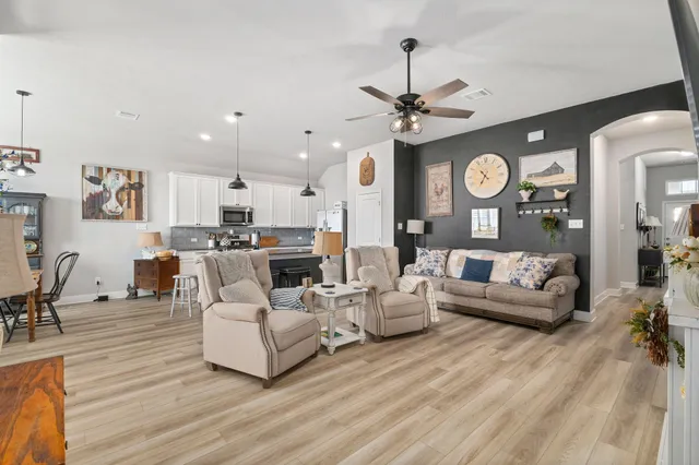 $359,000 | 2001 Vineyard Pass, Brenham, TX 77833