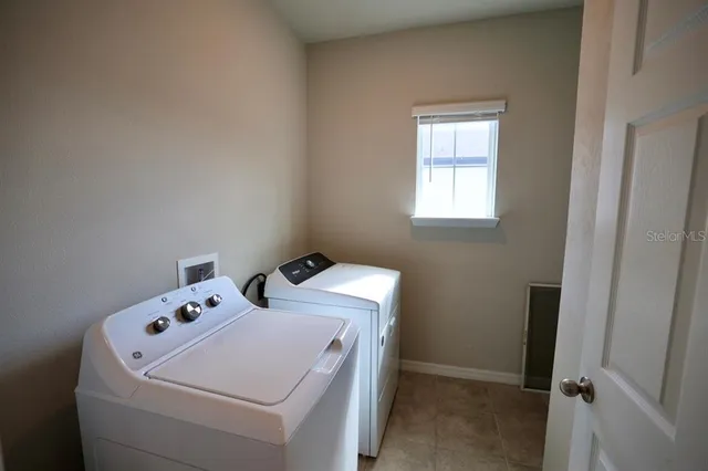 $2,500 | 434 Venetian Palms Boulevard, New Smyrna Beach, FL 32168