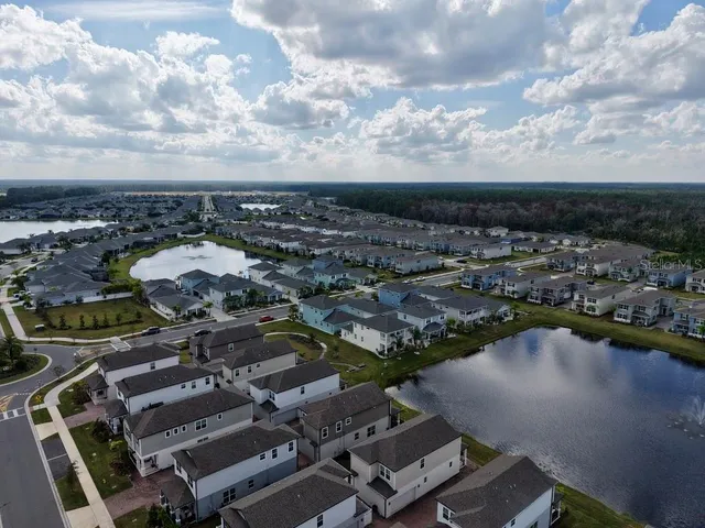 $2,500 | 434 Venetian Palms Boulevard, New Smyrna Beach, FL 32168