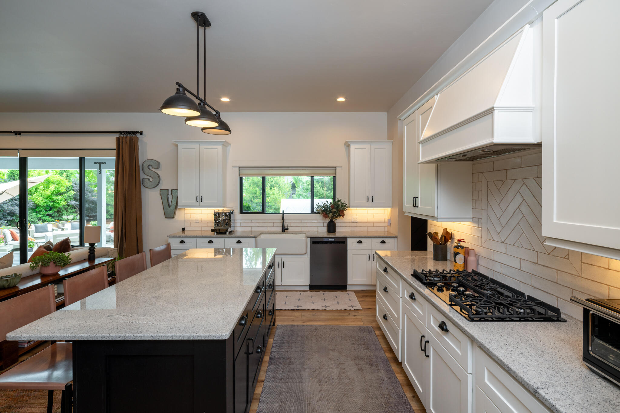 1580 Red Feather Way Hailey, ID 83333 - Photo 8 of 37 Kitchen