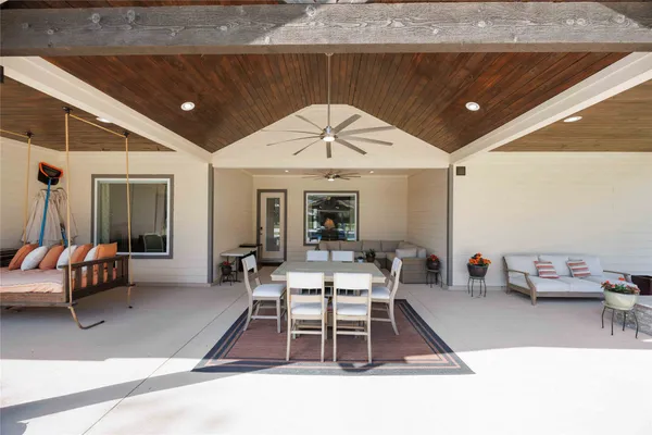 $1,000,000 | 33510 Walnut Crossing, Magnolia, TX 77355