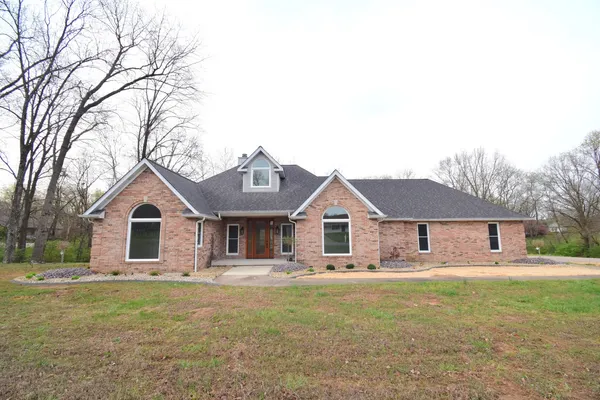 $625,000 | 12139 County Road 1535 North, Mount Vernon, IL 62864