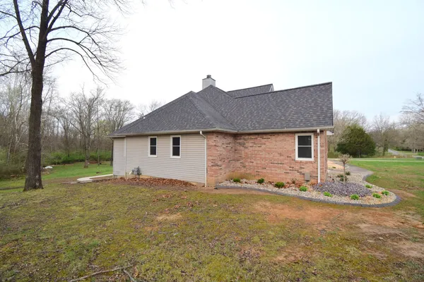 $625,000 | 12139 County Road 1535 North, Mount Vernon, IL 62864