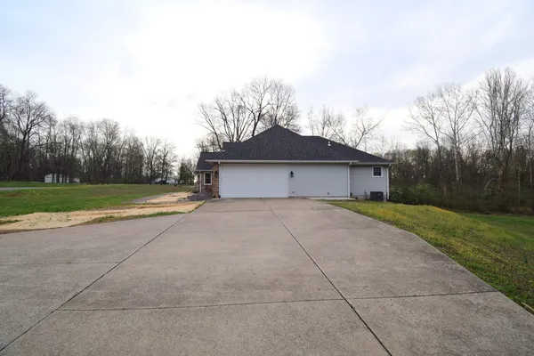 $625,000 | 12139 County Road 1535 North, Mount Vernon, IL 62864